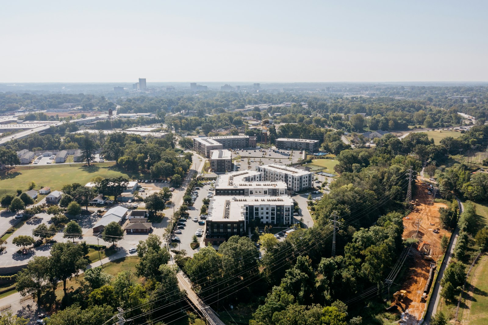 재개발 완료 후 아파트 단지 항공뷰